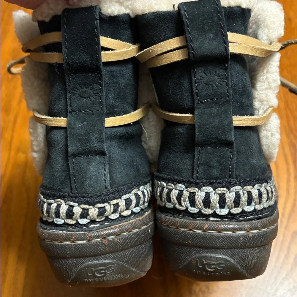 UGG size 6 Black and Tan Shearling Winter Boots